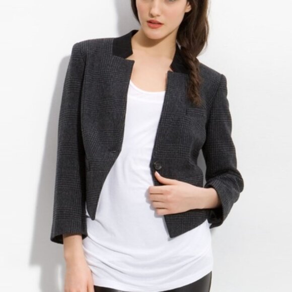 Women Trouve Black Plaid Jacket with Black Accent Collar in Dark Gray Size Small - Picture 1 of 10